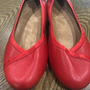 Vionic Carroll Red Ballet Flat ladies 9.5 M